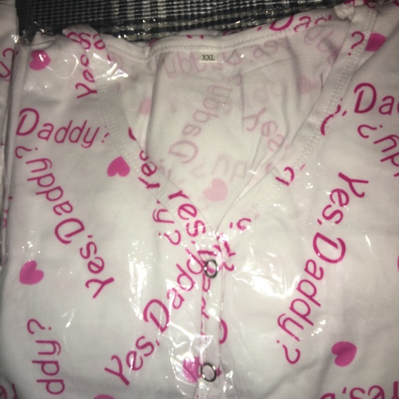 Yes daddy onesie - Picture 4 of 4